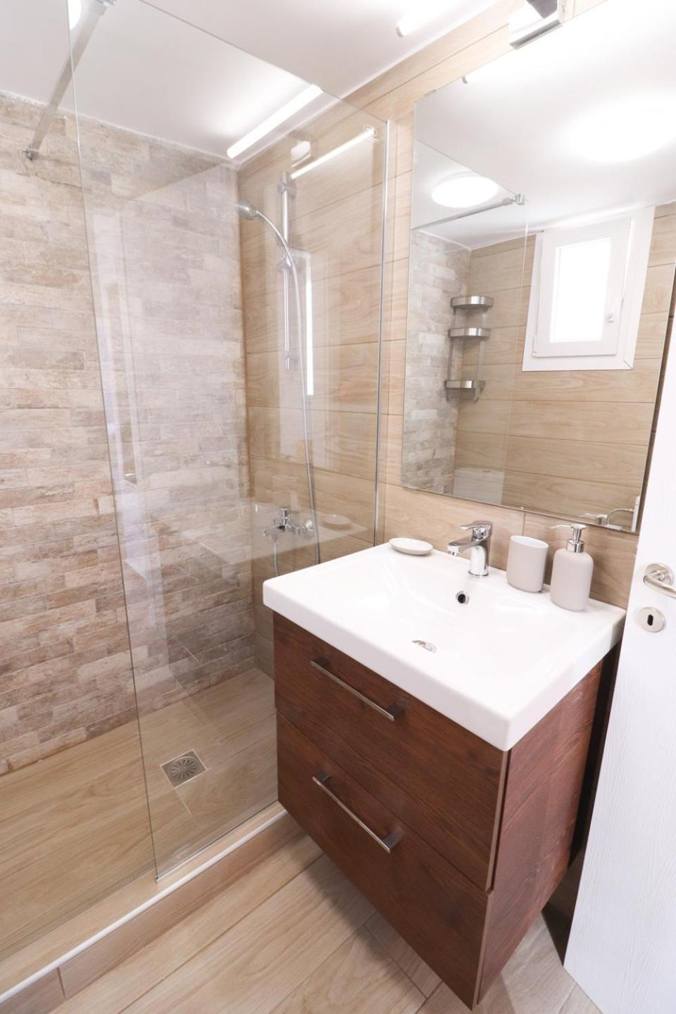 Emilia Suites Ermoupoli Ngoại thất bức ảnh