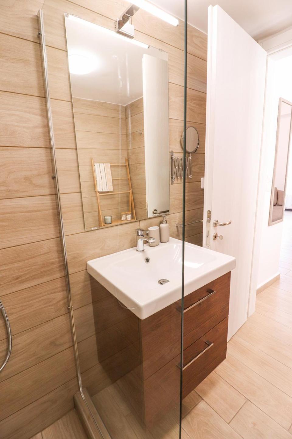 Emilia Suites Ermoupoli Ngoại thất bức ảnh