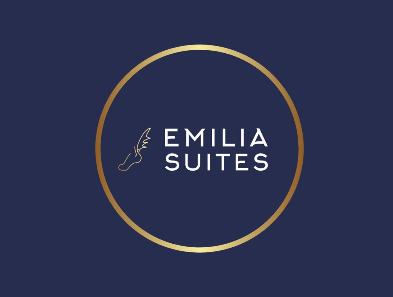 Emilia Suites Ermoupoli Ngoại thất bức ảnh